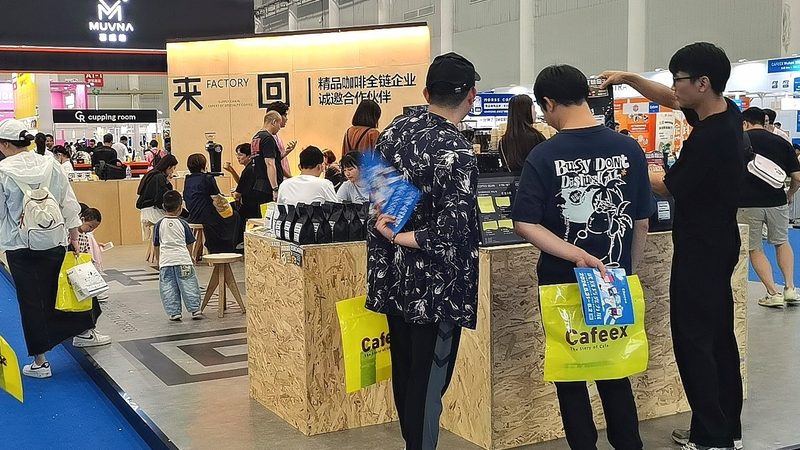 草坪婚礼舞台搭建材质推荐：如何打造浪漫氛围