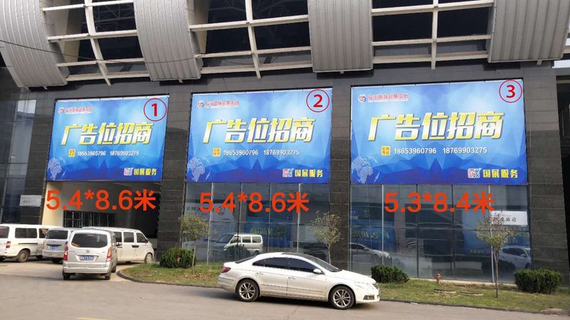 户外舞台和室内舞台，差的不只是有没有天花板